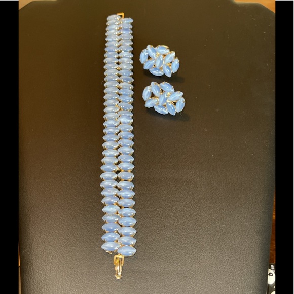 Blue Glass Opaline Demi Parure Bracelet & Earrings 😍 SET … oh, the COLOR 🤩 - Picture 4 of 17